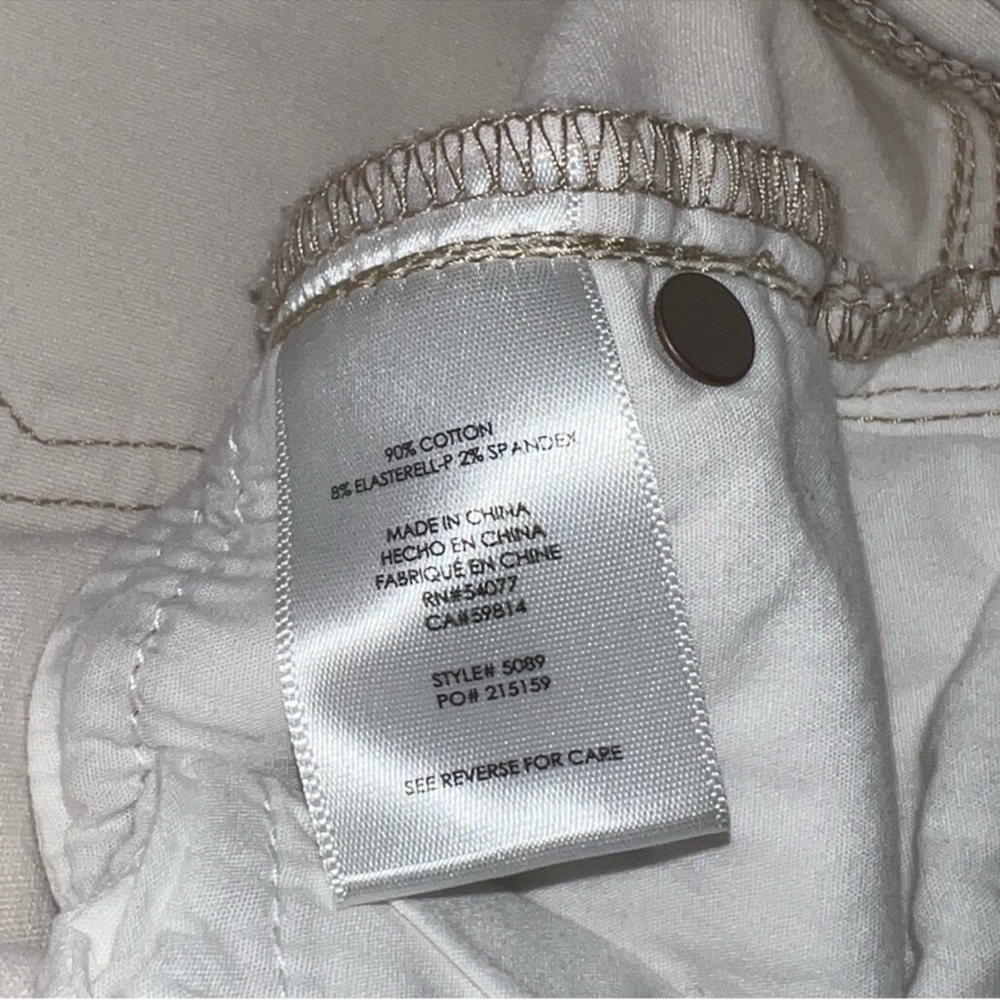 CAbi #5089 Slim Boyfriend Jeans Antique White - Picture 3 of 6